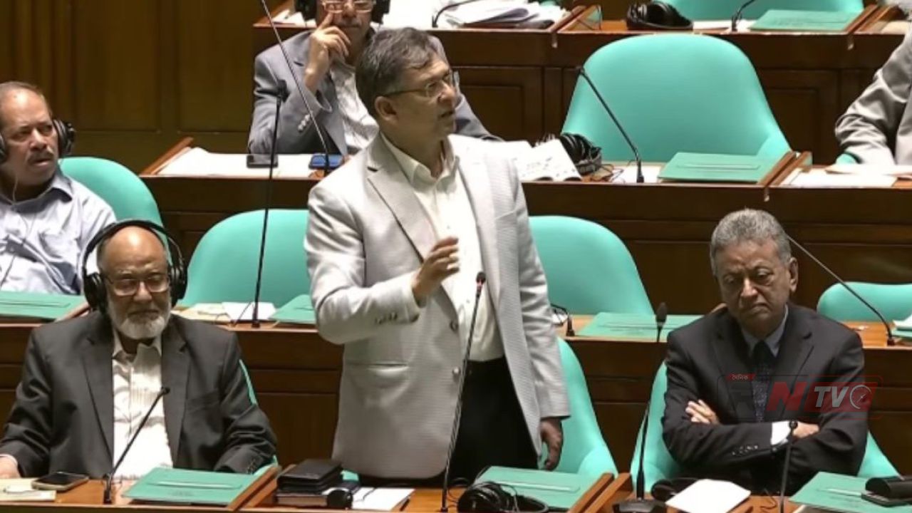 সংসদে যারা আছেন, কেউ ঋণখেলাপি না: স্বরাষ্ট্রমন্ত্রী