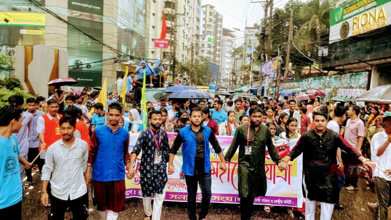 রথযাত্রার মঙ্গল শোভাযাত্রায় বীর সনাতনী সংঘের বর্ণাঢ্য অংশগ্রহণ
