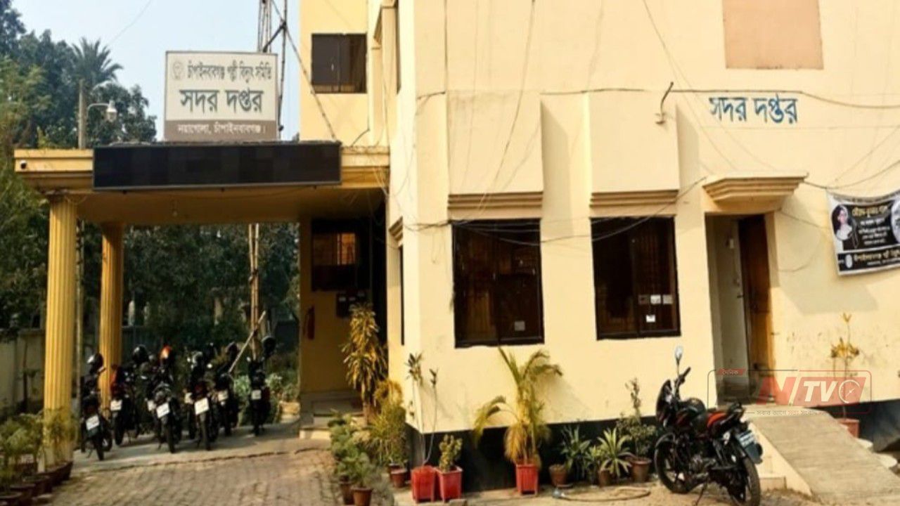 তাপপ্রবাহে চাঁপাইনবাবগঞ্জে ঘন ঘন লোডশেডিং, বিপাকে কৃষক-ব্যবসায়ী
