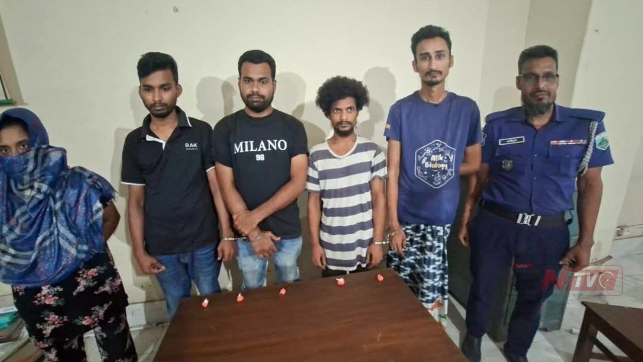 শিবগঞ্জে পুলিশের অভিযানে ইয়াবাসহ ৫ মাদক ব্যবসায়ী গ্রেপ্তার
