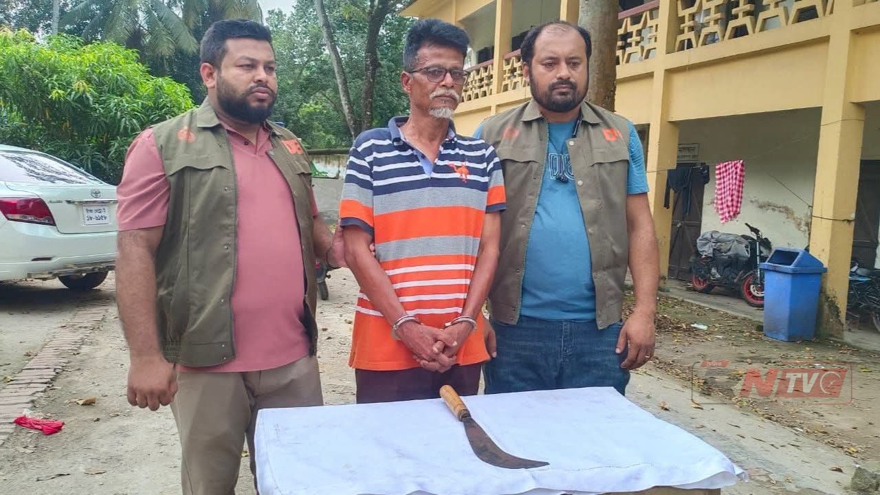 কুমিল্লায় বোন-ভাতিজাকে কুপিয়ে হত্যা, মূল আসামিসহ গ্রেপ্তার-৩