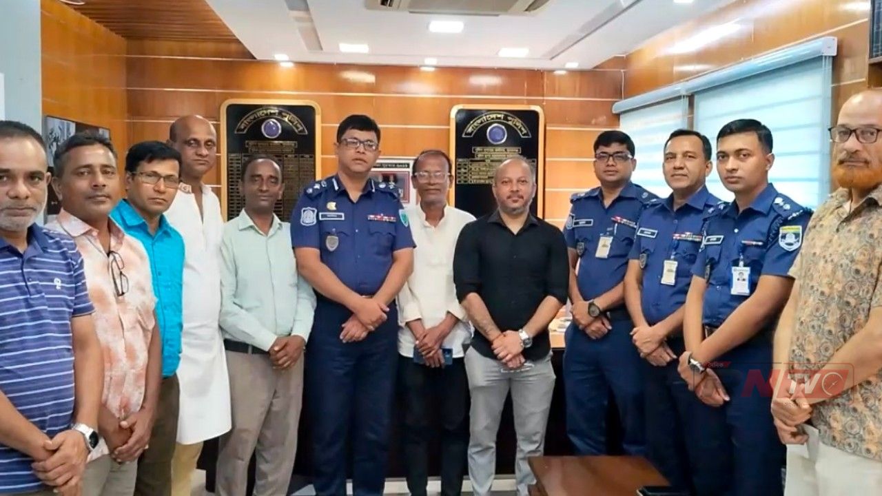 সুনামগঞ্জের পুলিশ সুপারের সাথে মতবিনিময় করেন হিন্দু বৌদ্ধ খ্রিস্টান কল্যাণ ফ্রন্টের নেতৃবৃন্দরা।