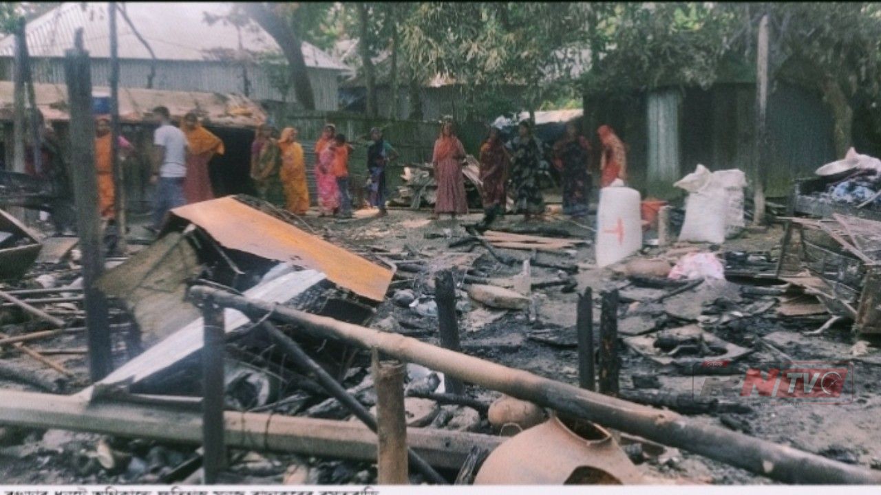 ধুনটে অগ্নিকাণ্ডে সর্বস্বান্ত বাদ্যকর পরিবার