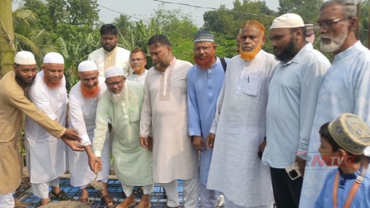 ধুনটে শহীদ আব্দুল মালেক ট্রাস্ট কমপ্লেক্সের ছাদ ঢালাই উদ্বোধন