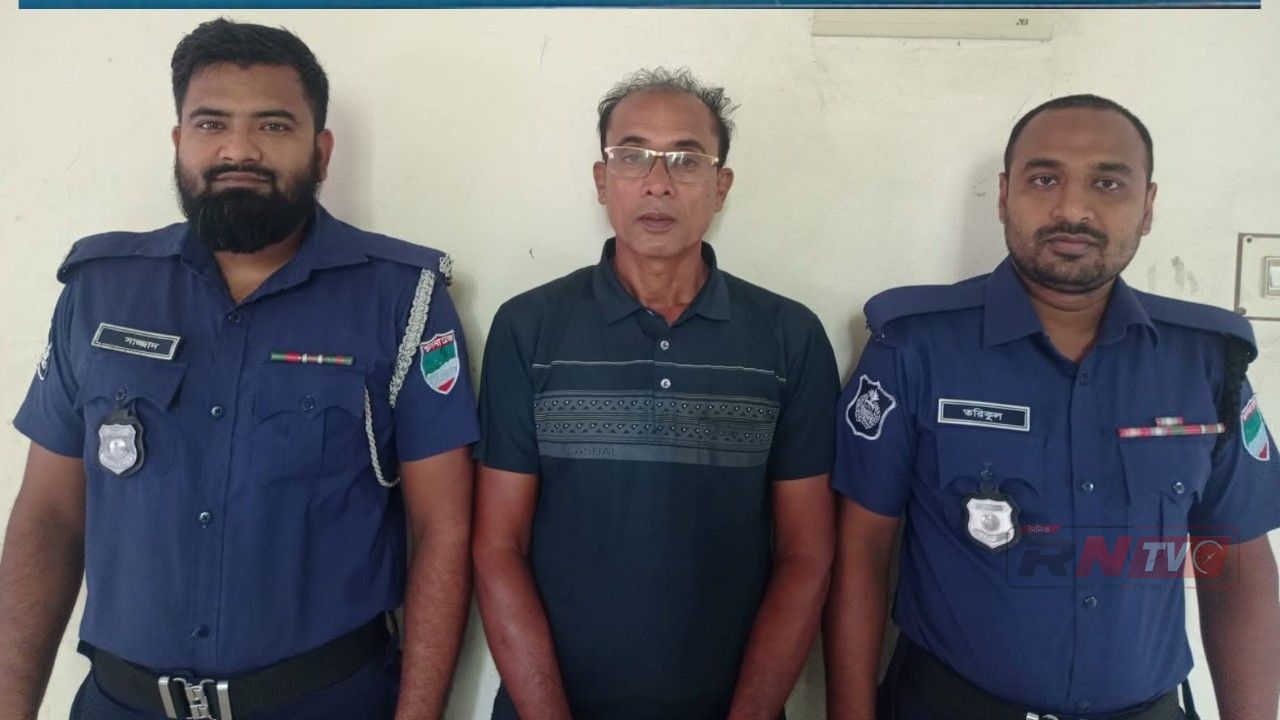 দেবহাটায় অস্ত্রের মুখে পোল্ট্রি খামারে হামলা-লুটের মুলহোতা গ্রেপ্তার