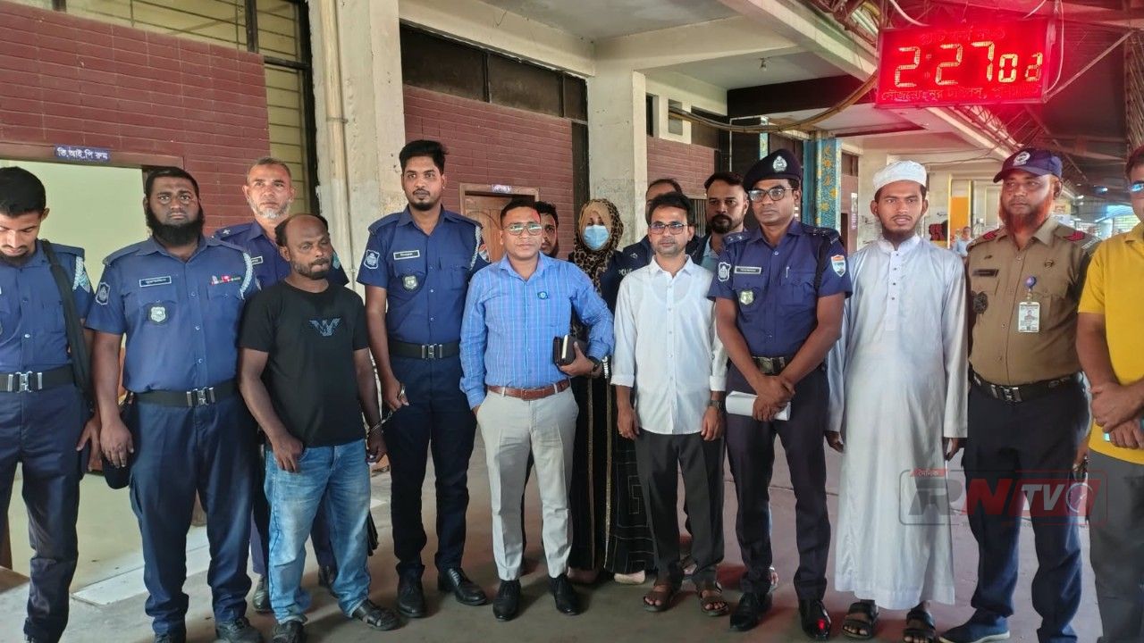ব্রাহ্মণবাড়িয়ায় টিকিট কালোবাজারি রিপন ওরফে কালু গ্রেপ্তার, ৩ মাসের কারাদণ্ড